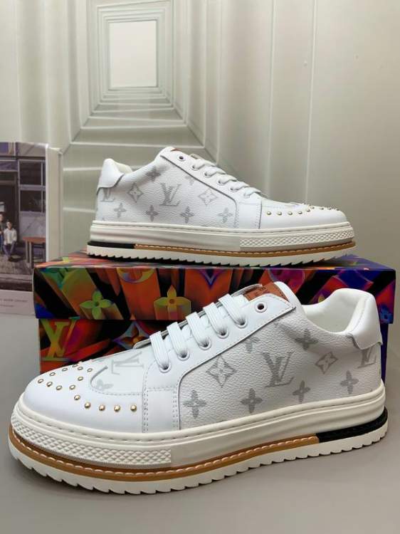 Picture of Louis Vuitton Shoes _SKULVsz38-44mnf025316943